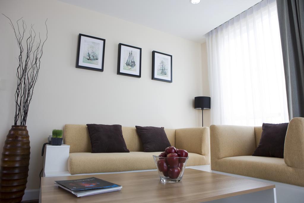 Bbg Seaside Luxurious Service Apartment Bangsaen Kamer foto