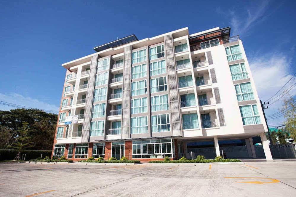 Bbg Seaside Luxurious Service Apartment Bangsaen Buitenkant foto
